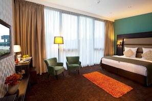 Standard Double Room | In-room safe, desk, blackout curtains, soundproofing