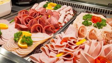 Daily buffet breakfast (EUR 14.9 per person)