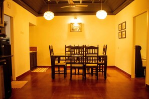 公寓 | 客房内用餐