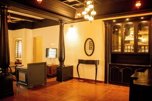 Apartment | Living area - Fort Beach Service Apartment (Kochi)