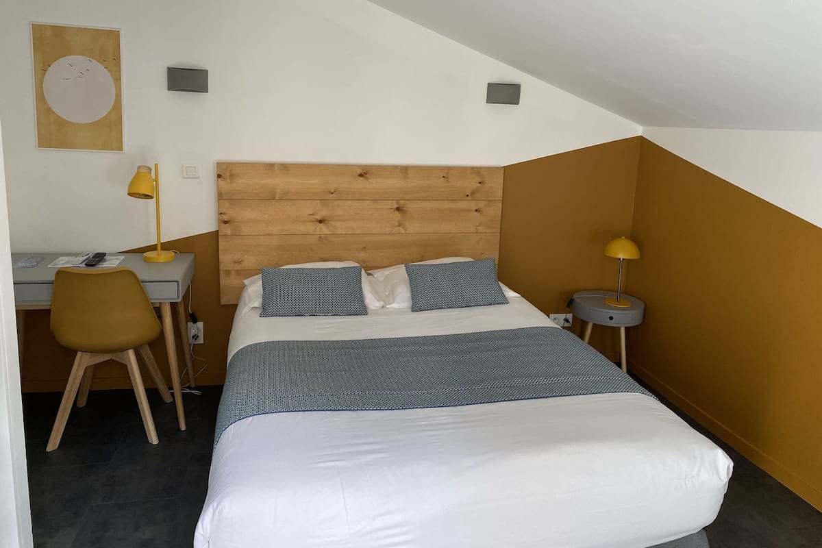 Comfort-Zimmer, 1 Doppelbett, Terrasse, zum Innenhof hin | Hochwertige Bettwaren, Zimmersafe, individuell eingerichtet