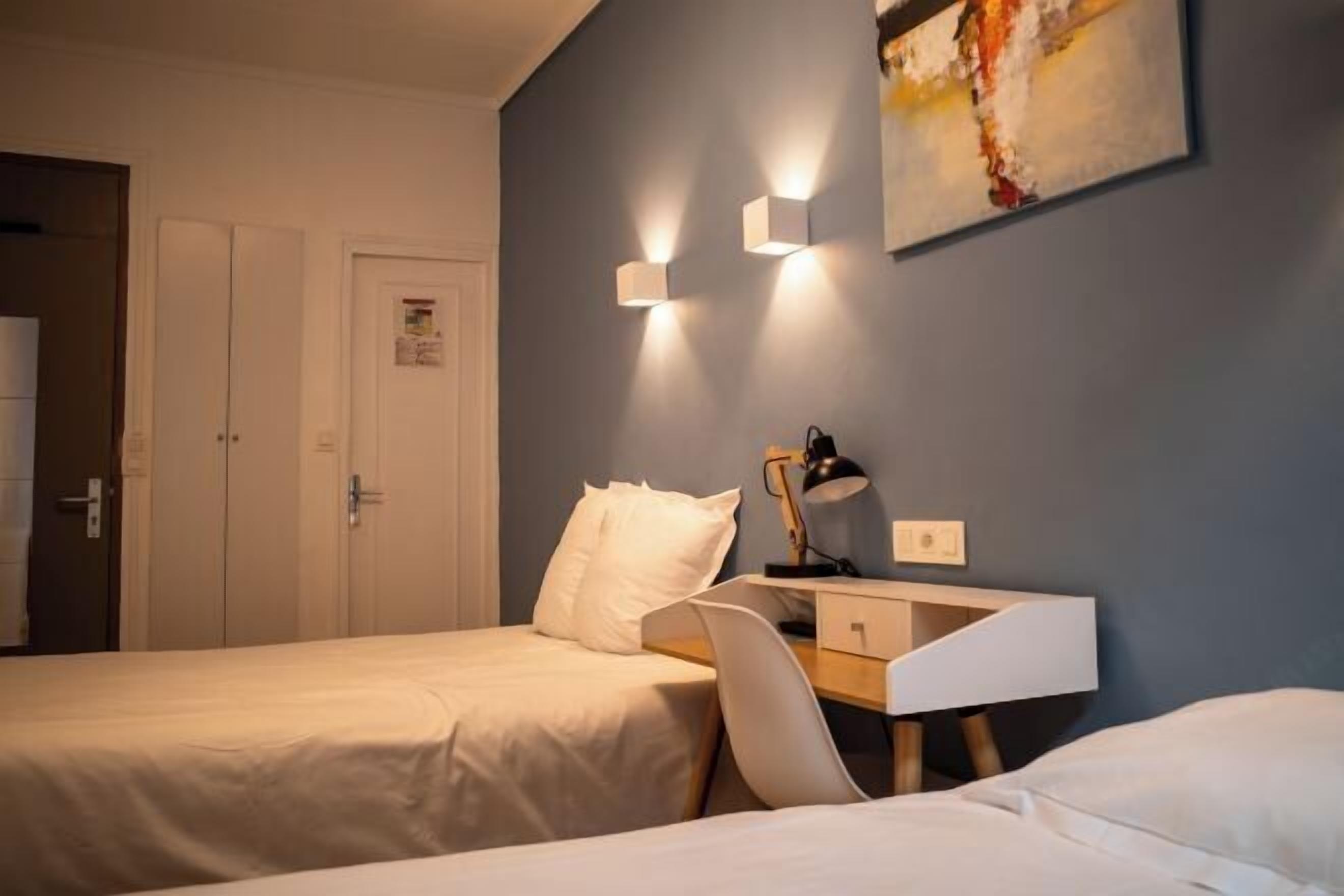 Luxe beddengoed, een kluis op de kamer, individueel gemeubileerd