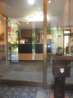 Interior entrance - Annex Turtle HOTORI-AN (Nikko)