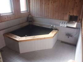 Innendørs boblebad