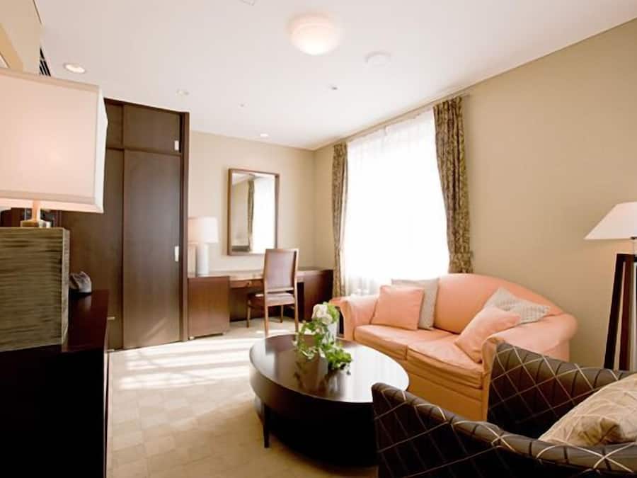 Televisión LCD 26 pulgadas con canales de televisión vía satélite