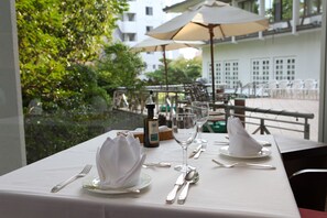 Breakfast, lunch and dinner served - Hotel Kitano Plaza Rokkoso (Kobe)