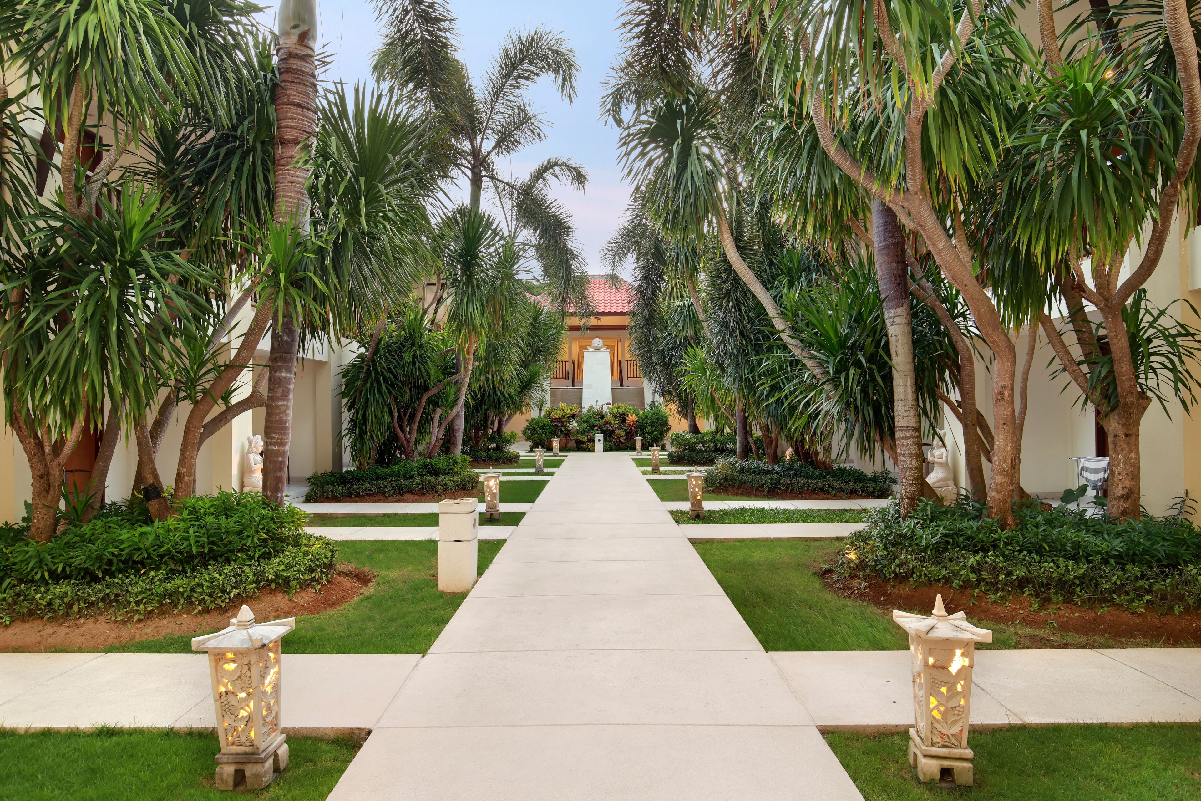 Relaxing Courtyard | Garden view
