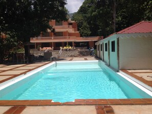 Piscine extérieure
