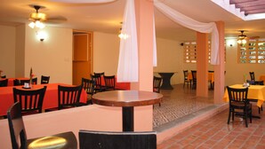 Restaurant - Hotel Imperial (Cap-Haitien)