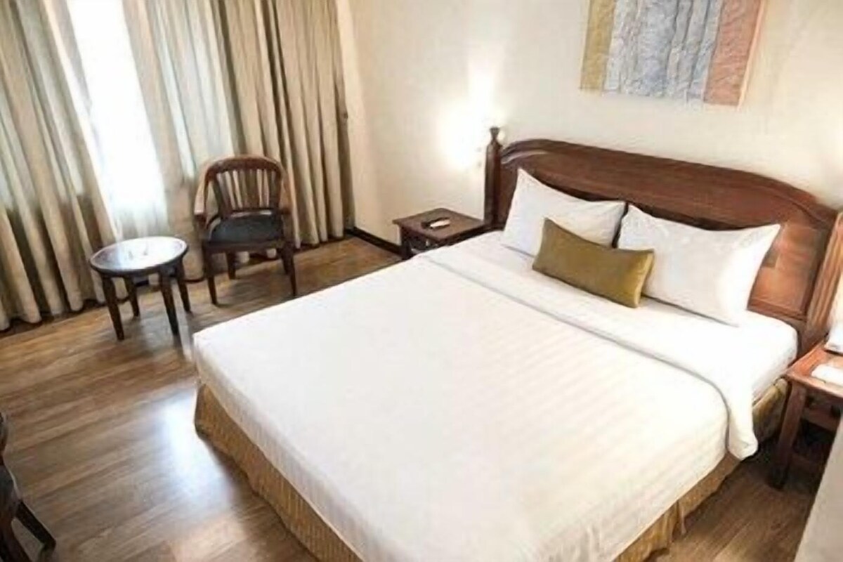 In-room safe, desk, laptop workspace, blackout curtains
