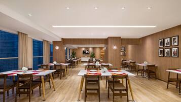 Desayuno buffet diario (CNY 64 por persona)