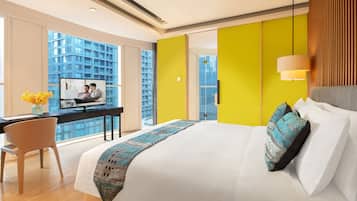 2 habitaciones, caja de seguridad en la habitación y escritorio