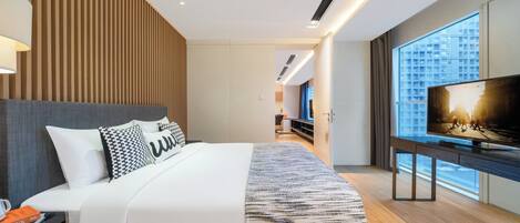 In-room safe, desk, soundproofing, iron/ironing board