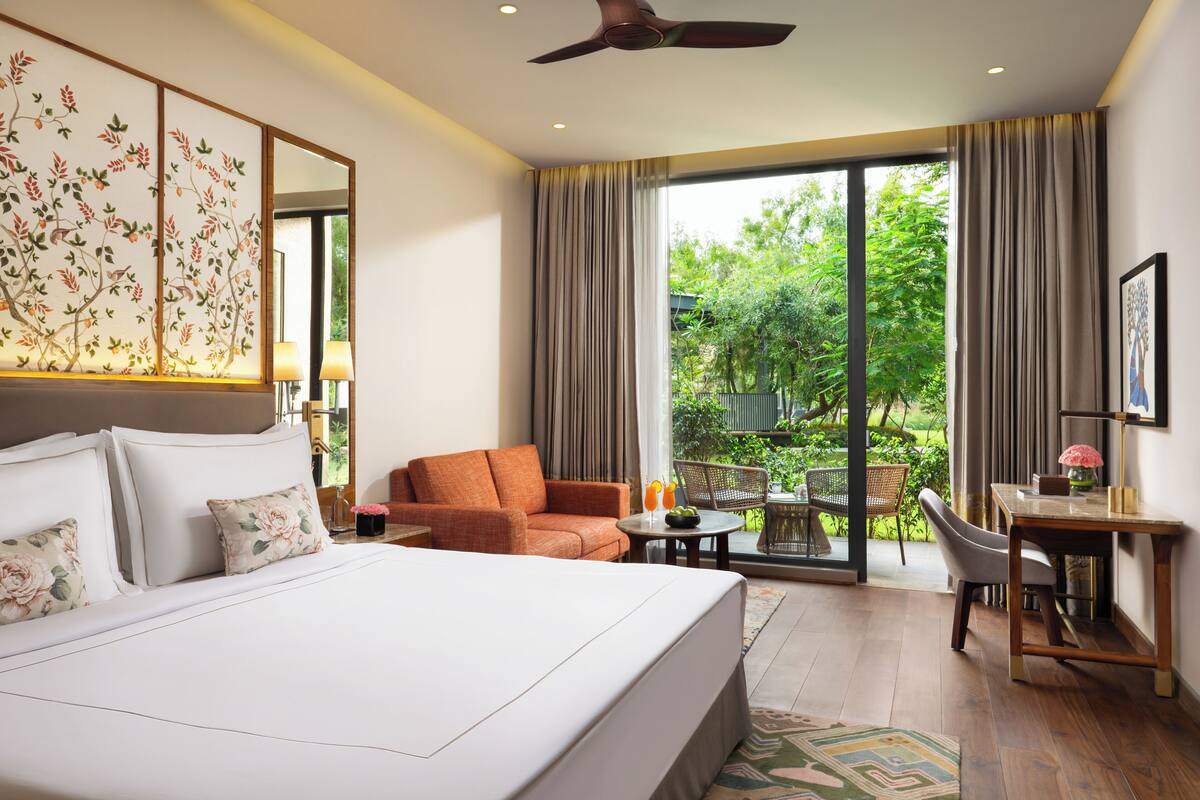 Minibar, in-room safe, desk, blackout curtains