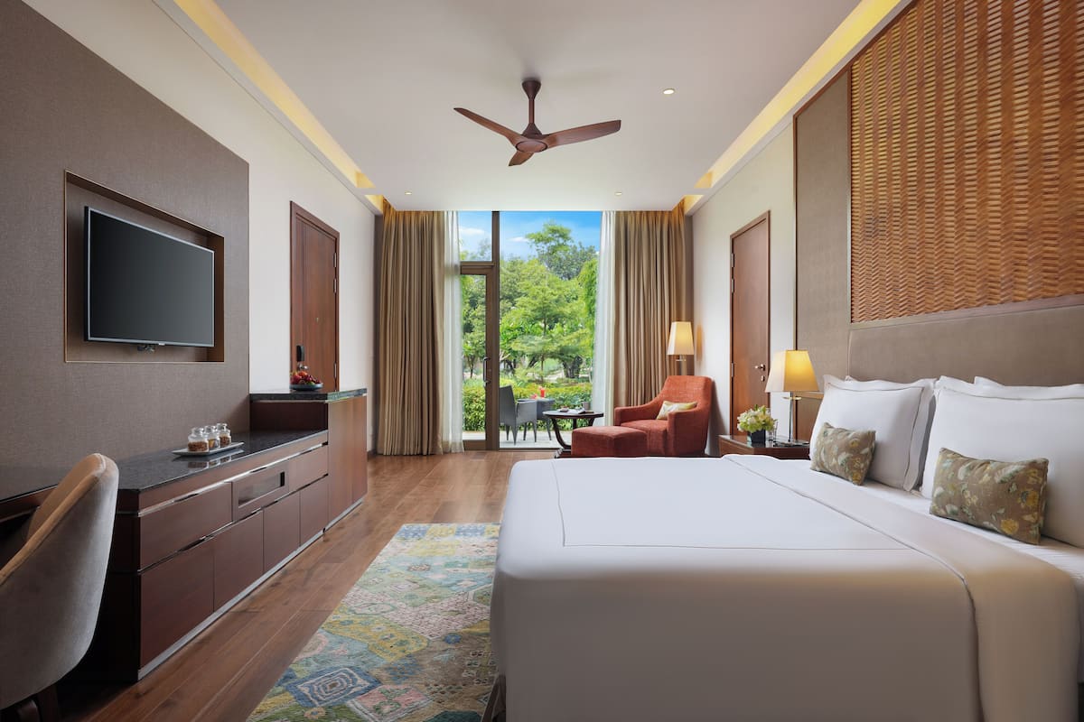 Grand Luxury Room with sit out - King Bed