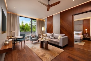 Deluxe Suite, 1 King Bed