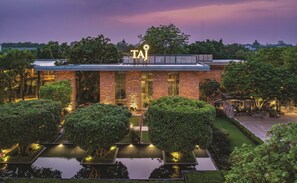 Front of property - Taj Damdama Lake Resort & Spa, Gurugram (Sohna)