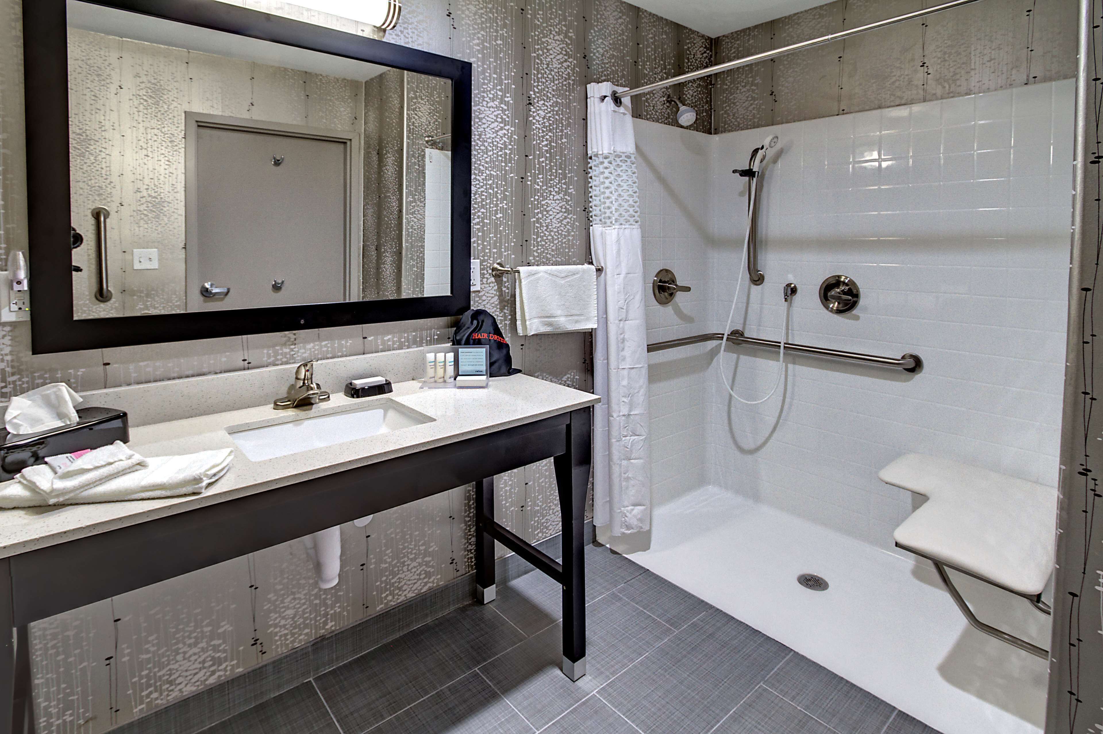 studio, 1 king bed, accessible, non smoking | bathroom | free toiletries, hair dryer, towels, soap