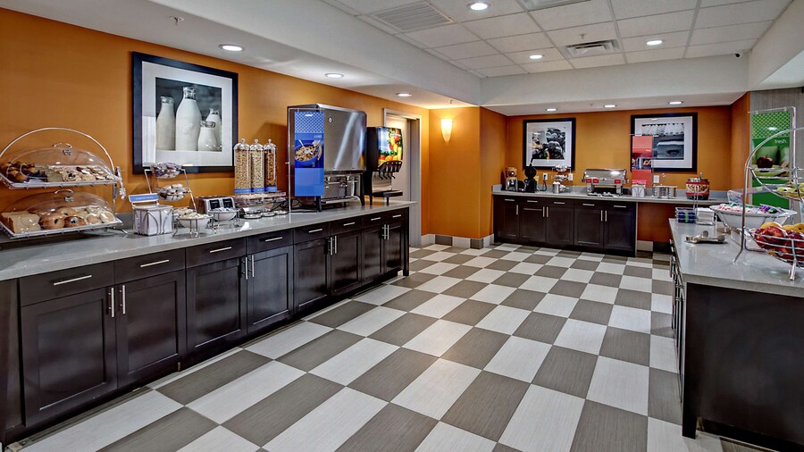 Hampton Inn & Suites Ada