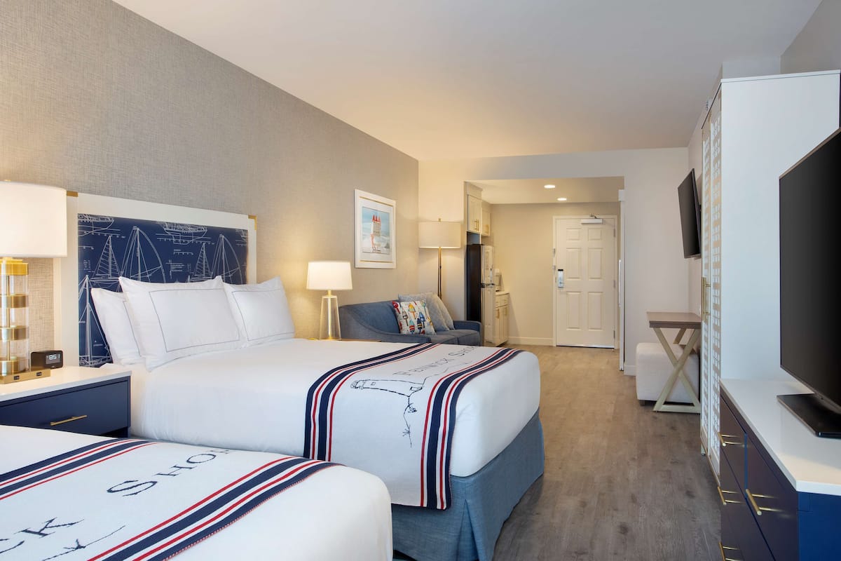 In-room safe, desk, laptop workspace, free WiFi