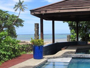 Outdoor pool - deVos - The Private Residence (Korolevu)
