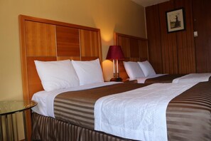 Standard Room, 2 Double Beds | Soundproofing, free WiFi