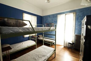 Dormitorio compartido básico, 1 cama individual (for 6) | Caja de seguridad en la habitación y wifi gratis 