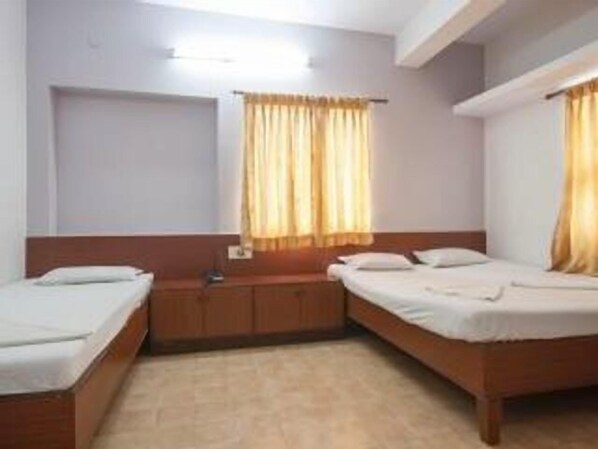Premium bedding, individually decorated, individually furnished, desk