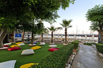 Sealife Buket Resort & Beach Hotel – All Inclusive