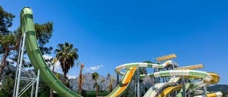 Indoor pool, 2 outdoor pools, pool umbrellas, sun loungers