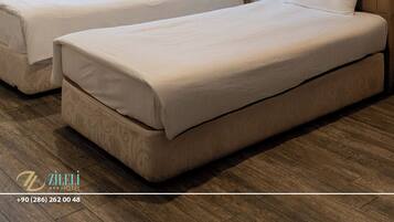 1 bedroom, premium bedding, free minibar items, in-room safe