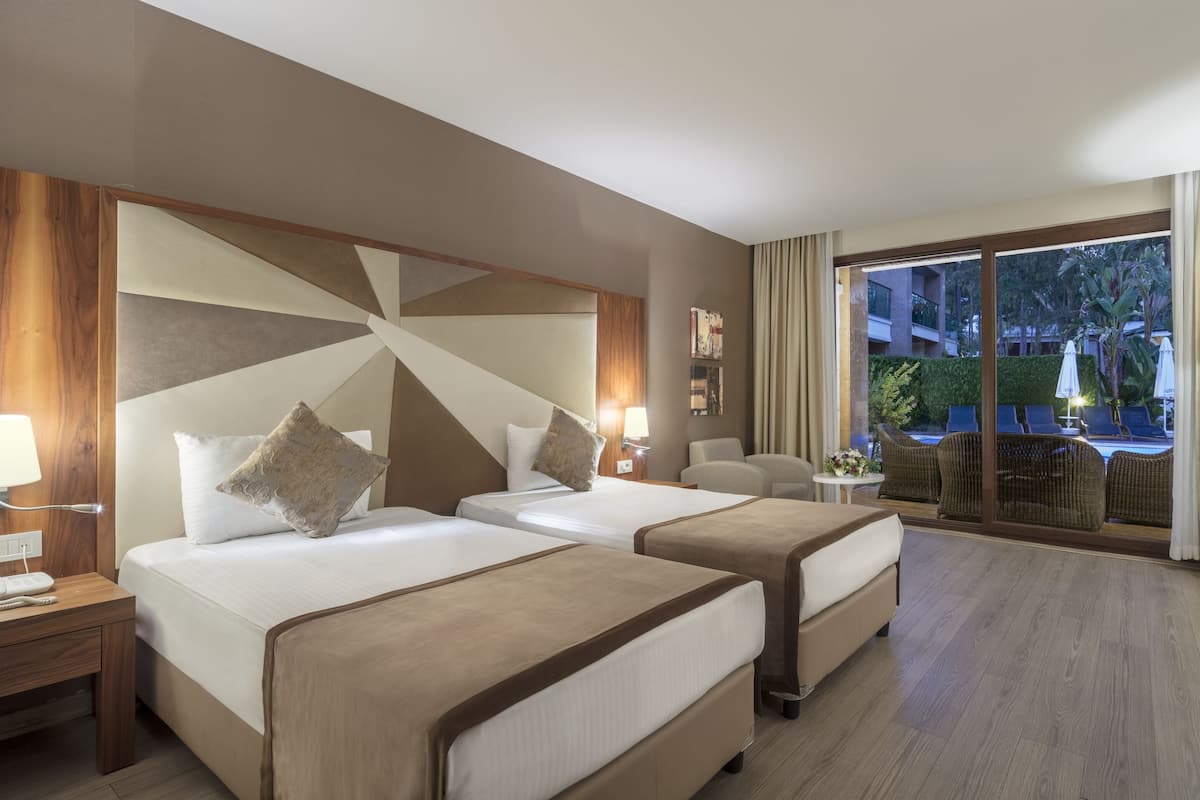 Lagoon Family Deluxe Suite