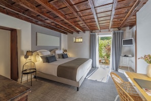 Superior-Doppel- oder -Zweibettzimmer, zum Garten hin | Zimmersafe, kostenloses WLAN