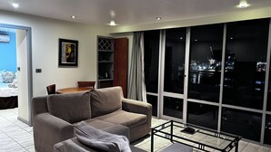 ห้องเอ็กเซกคิวทีฟสวีท | บริเวณนั่งเล่น