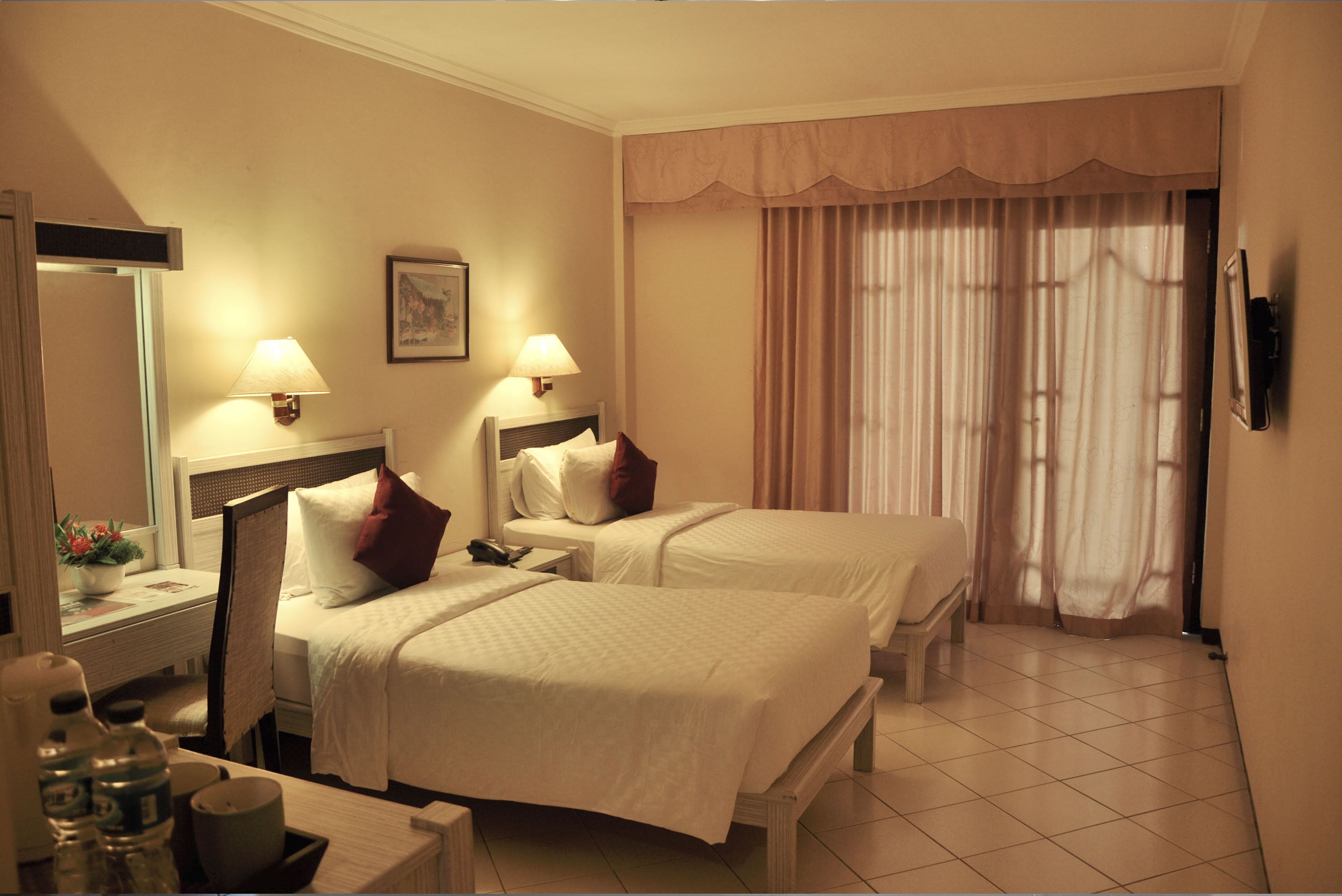 Minibar, in-room safe, desk, soundproofing