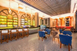 7 Restaurants, Frühstück, Mittagessen, Abendessen, internationale Küche