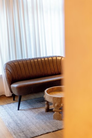 Premier Double Room, 1 King Bed | In-room safe, desk, soundproofing, iron/ironing board - Dream Hotel Amsterdam (Amsterdam)