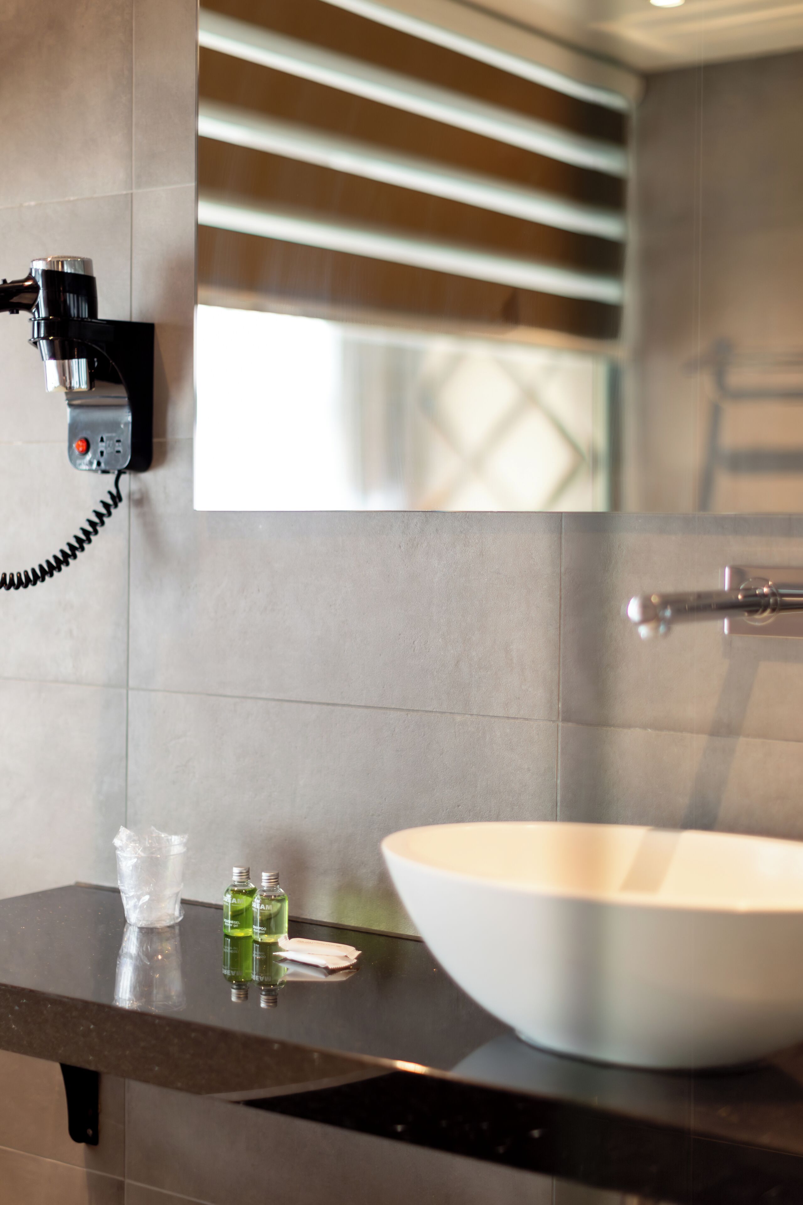 superior double room, 1 king bed | bathroom | free toiletries, hair dryer, towels