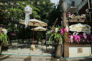 Property entrance - Loghome Boutique (Chiang Mai)