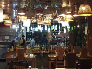 Bar (on property) - Loghome Boutique (Chiang Mai)