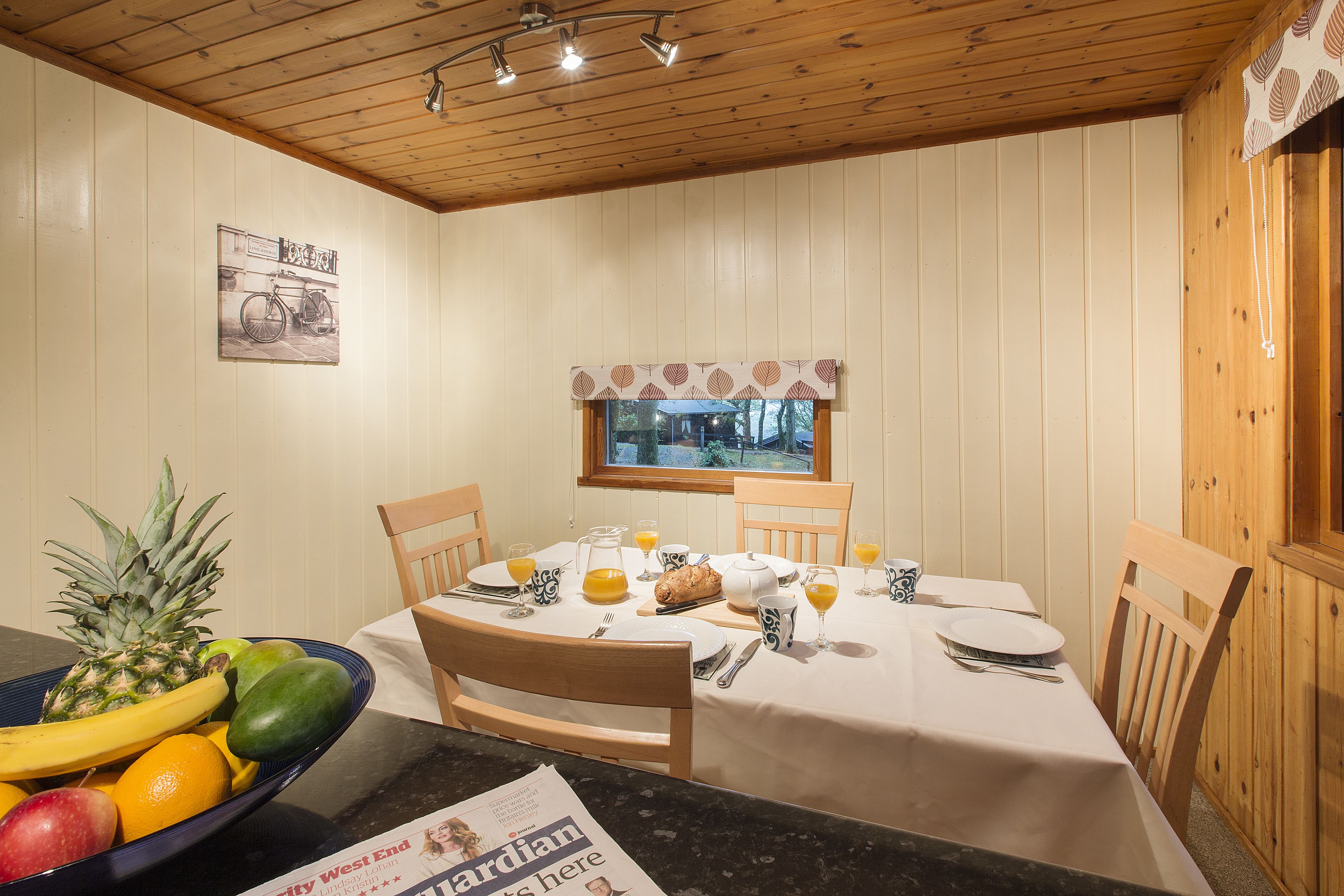 cabin, 2 bedrooms (maple) | in-room dining