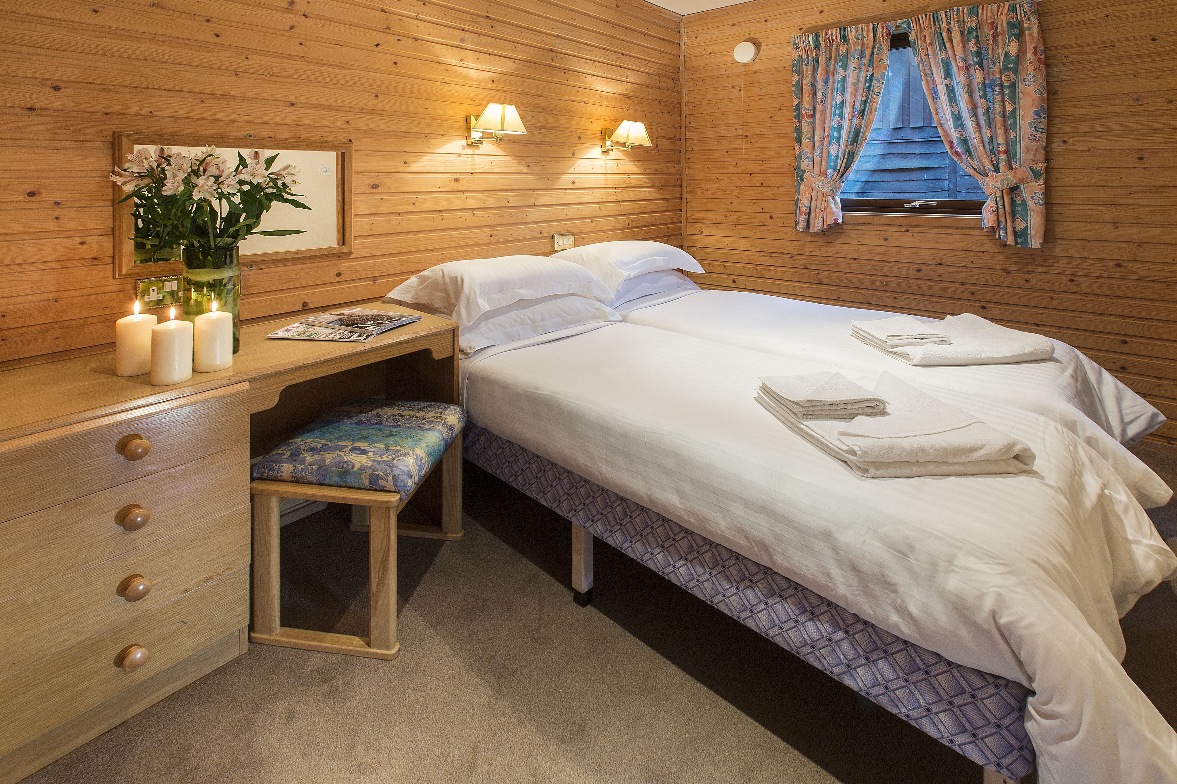 cabin, 3 bedrooms (viken 8 sleeper) | iron/ironing board, free wifi