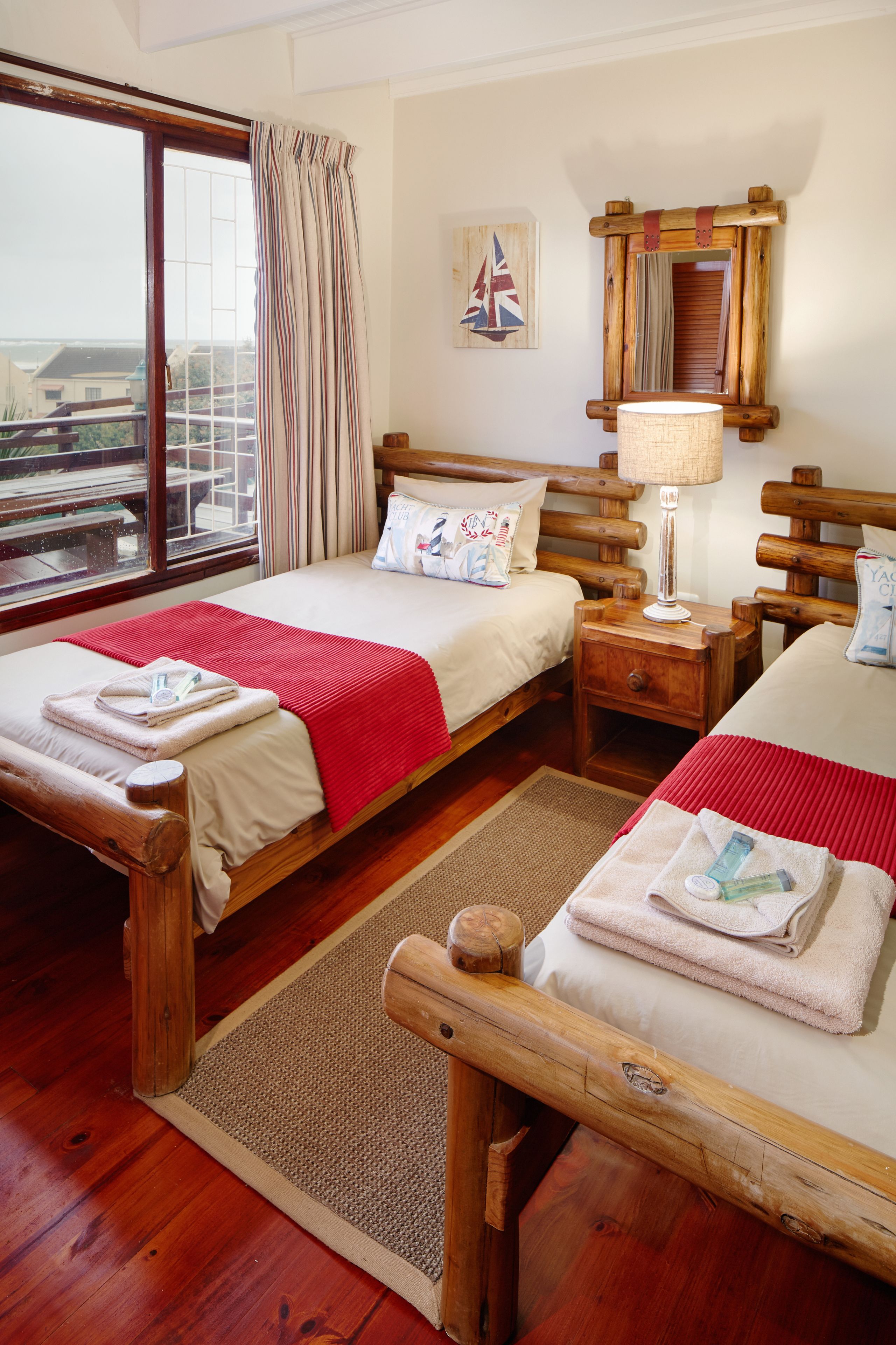 Chalet, 3 makuuhuonetta, tupakointi kielletty | 1 makuuhuone, tallelokero huoneessa, silitysrauta/-lauta, ilmainen Wi-Fi