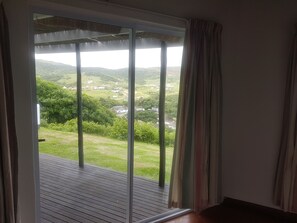 3 Bedroom, 6 Sleeper House | Balcony