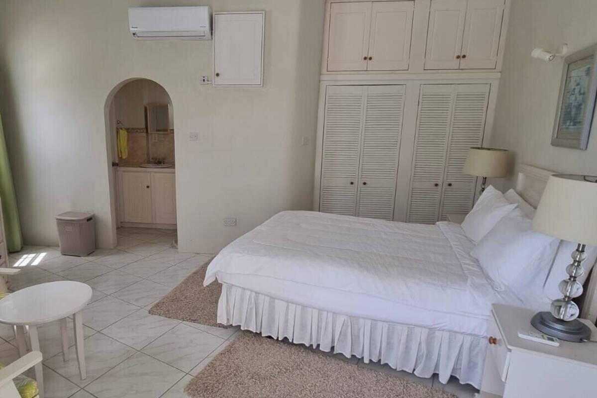 Villa 7 (3 Bedroom Villa with Roof Deck and Private Pool)