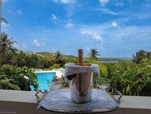 Villa 3 (2 Bedroom Villa with Pool Access)  | Terrace/patio