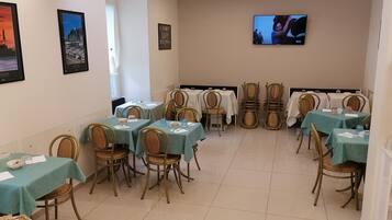 Desayuno buffet incluido todos los días