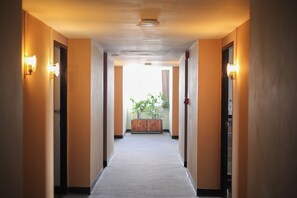 In-room safe, desk, free WiFi
