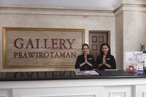 Reception - Gallery Prawirotaman Hotel (Yogyakarta)