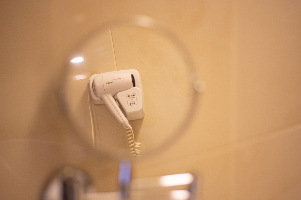 suite | bathroom | shower, rainfall showerhead, free toiletries, hair dryer